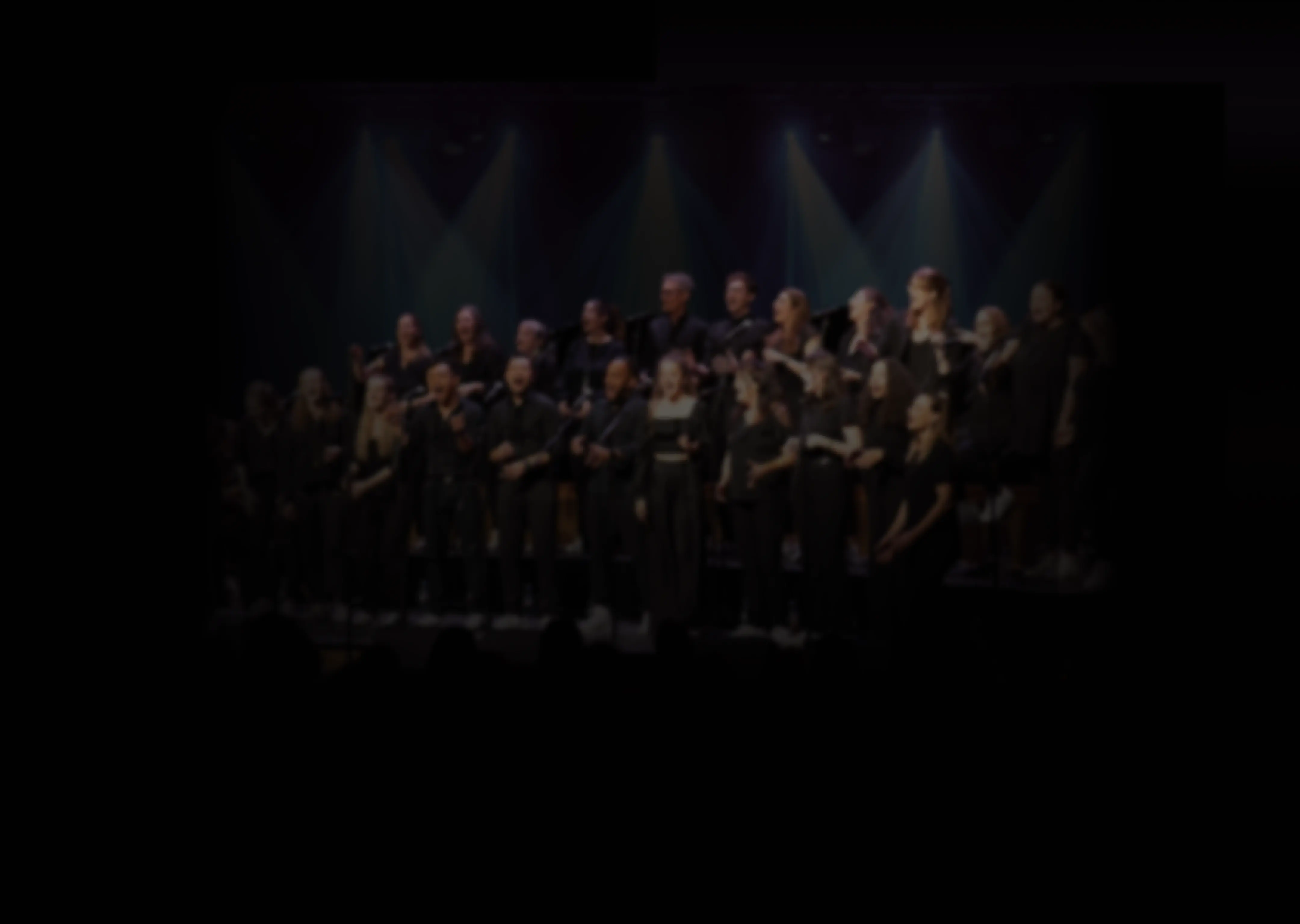 Fond menu mobile - choeur One Step Gospel sur scène